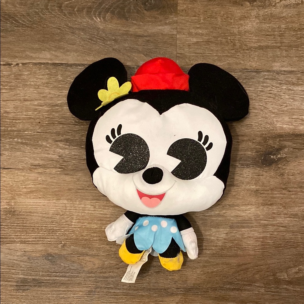 Disney Dorables Minnie Mouse stuffy